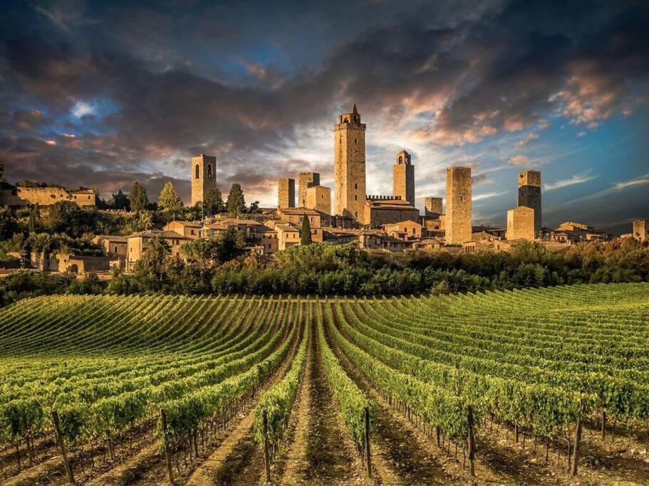 Lovely 2 Bedroom In San Gimignano Historic Center 外观 照片